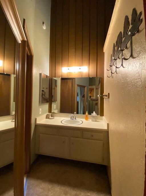 Mammoth Awesome Location-1 Min To Shuttles & Food! Toml-Cpan-11402 Apartamento Mammoth Lakes Exterior foto